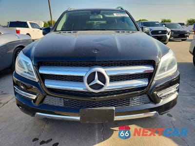Piąte zdjęcie samochodu w środku: 2014 MERCEDES-BENZ GL 450 4MATIC VIN:4JGDF7CE4EA414590 - miniatura
