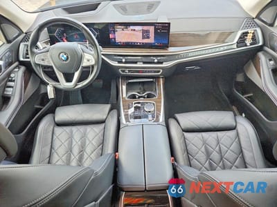 Zdjęcie 8 z 12 samochodu: 2024 BMW X7 XDRIVE40I VIN:5UX23EM09R9U24274 - miniatura