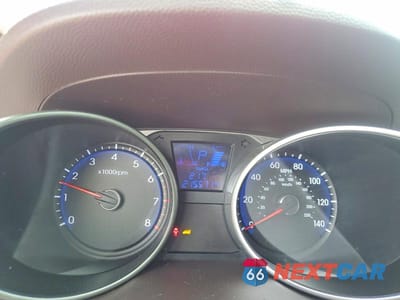 Zdjęcie 9 z 12 samochodu: 2010 HYUNDAI TUCSON LIMITED VIN:KM8JU3AC0AU066623 - miniatura