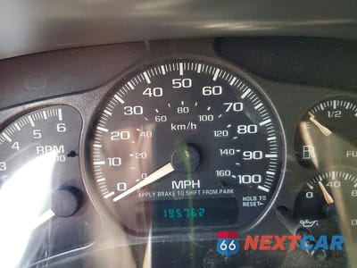 Zdjęcie 9 z 13 samochodu: 2001 GMC YUKON XL C1500 VIN:1GKEC16T41J311029 - miniatura