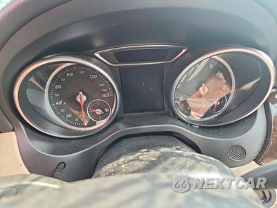 Zdjęcie 9 z 13 samochodu: 2017 MERCEDES-BENZ CLA 250 4MATIC VIN:WDDSJ4GB7HN439754 - miniatura