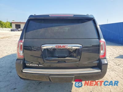 Zdjęcie 6 z 13 samochodu: 2018 GMC YUKON XL DENALI VIN:1GKS2HKJ0JR400665 - miniatura