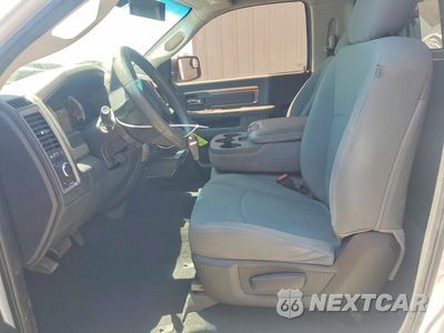 Zdjęcie 7 z 12 samochodu: 2018 RAM 1500 ST VIN:3C6JR6DTXJG234149 - miniatura