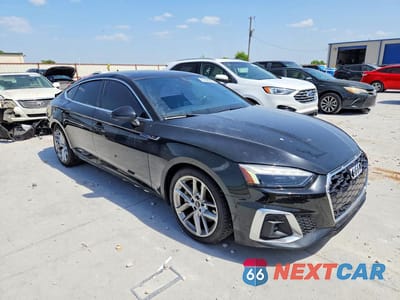 Czwarte zdjęcie samochodu z boku: 2024 AUDI A5 PREMIUM PLUS 45 VIN:WAUFACF51RA050003 - miniatura
