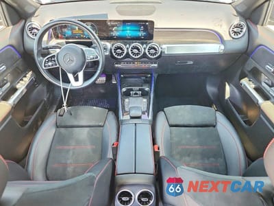 Zdjęcie 8 z 13 samochodu: 2021 MERCEDES-BENZ GLB 250 VIN:W1N4M4GB2MW108037 - miniatura