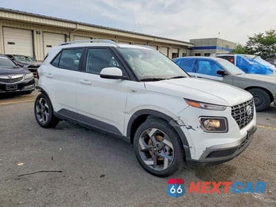 Czwarte zdjęcie samochodu z boku: 2026 HYUNDAI VENUE SEL VIN:KMHRC8A38TU422676 - miniatura