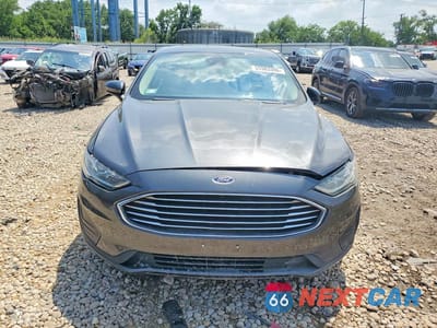 Piąte zdjęcie samochodu w środku: 2020 FORD FUSION SE VIN:3FA6P0HDXLR172849 - miniatura