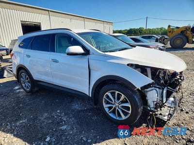 Czwarte zdjęcie samochodu z boku: 2018 HYUNDAI SANTA FE SE VIN:KM8SNDHFXJU264584 - miniatura