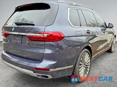 Czwarte zdjęcie samochodu z boku: 2019 BMW X7 XDRIVE40I VIN:5UXCW2C52KLB43713 - miniatura