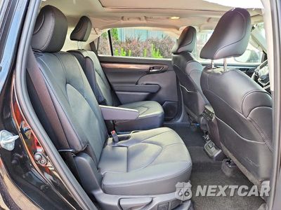 Zdjęcie 10 z 12 samochodu: 2026 TOYOTA HIGHLANDER HYBRID PLATINUM VIN:5TDEBRCH0TS708840 - miniatura
