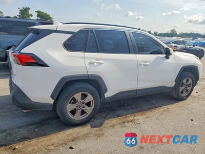 Trzecie zdjęcie samochodu z tyłu: 2022 TOYOTA RAV4 XLE VIN:2T3W1RFV6NC188543 - miniatura