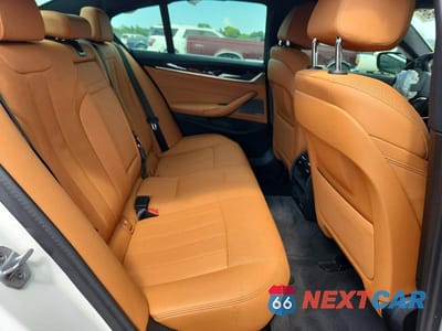 Zdjęcie 10 z 12 samochodu: 2023 BMW 530XE VIN:WBA33AG09PCM09829 - miniatura