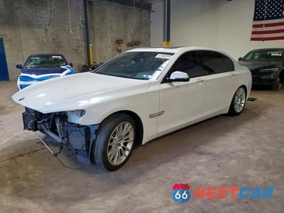 2014 BMW 750 LI WBAYE8C56ED780500 - główne zdjęcie licytacji z USA - miniatura