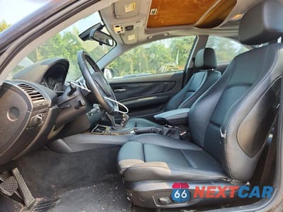 Zdjęcie 7 z 12 samochodu: 2010 BMW 128 I VIN:WBAUP7C55AVK77564 - miniatura