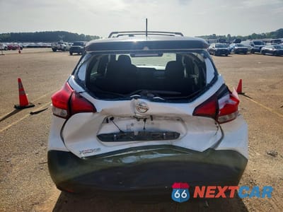 Zdjęcie 6 z 12 samochodu: 2018 NISSAN KICKS SV VIN:3N1CP5CU9JL514280 - miniatura