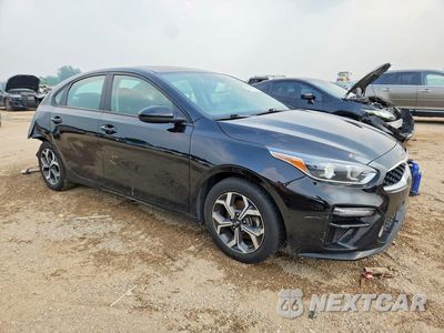 Czwarte zdjęcie samochodu z boku: 2021 KIA FORTE LXS VIN:3KPF24AD2ME411796 - miniatura