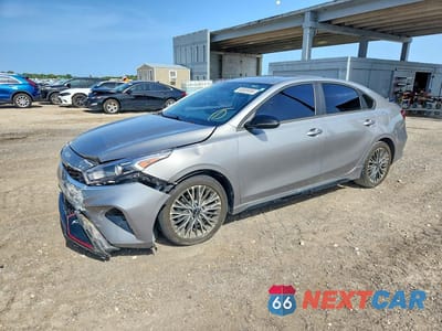 2023 KIA FORTE GT LINE 3KPF54AD9PE611702 - główne zdjęcie licytacji z USA - miniatura