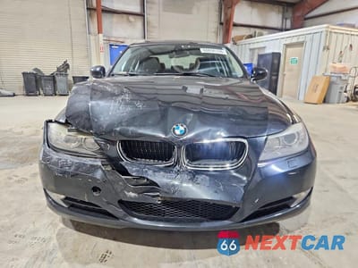 Piąte zdjęcie samochodu w środku: 2011 BMW 328 XI VIN:WBAPK7C50BA463601 - miniatura