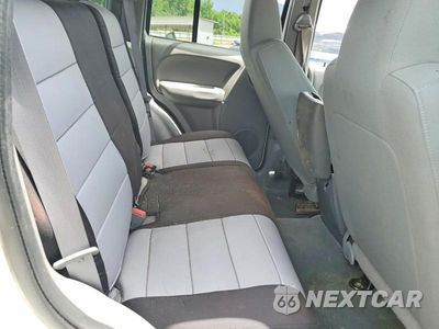 Zdjęcie 11 z 13 samochodu: 2006 JEEP LIBERTY SPORT VIN:1J4GL48K46W203668 - miniatura
