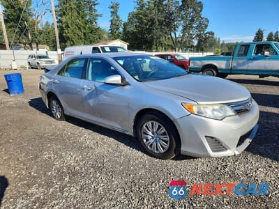 Czwarte zdjęcie samochodu z boku: 2014 TOYOTA CAMRY LE VIN:4T4BF1FK9ER405944 - miniatura