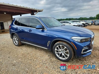 Czwarte zdjęcie samochodu z boku: 2020 BMW X5 SDRIVE 40I VIN:5UXCR4C02LLW63495 - miniatura