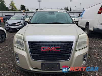 Piąte zdjęcie samochodu w środku: 2013 GMC TERRAIN SLE VIN:2GKALSEK2D6270642 - miniatura
