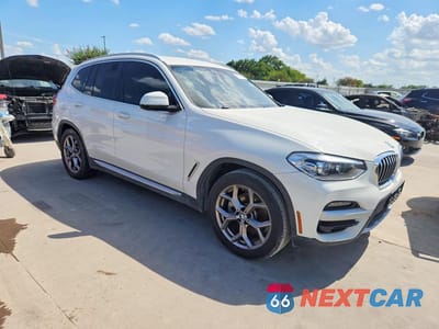 Czwarte zdjęcie samochodu z boku: 2020 BMW X3 SDRIVE30I VIN:5UXTY3C08L9B55304 - miniatura
