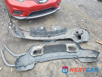 Zdjęcie 13 z 14 samochodu: 2019 JEEP GRAND CHEROKEE LAREDO VIN:1C4RJFAG5KC671118 - miniatura