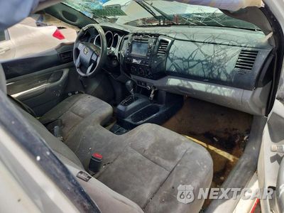 Zdjęcie 8 z 11 samochodu: 2013 TOYOTA TACOMA BASE VIN:5TFNX4CN5DX019267 - miniatura