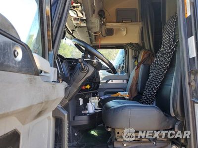 Zdjęcie 7 z 13 samochodu: 2021 MACK ANTHEM SEMI TRUCK VIN:1M1AN4GY7MM020933 - miniatura