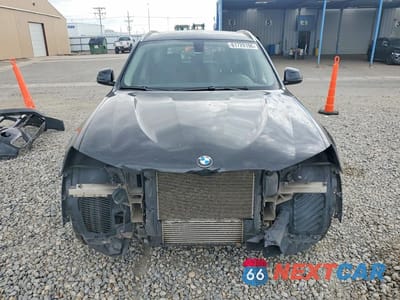 Piąte zdjęcie samochodu w środku: 2017 BMW X3 XDRIVE28I VIN:5UXWX9C31H0T20941 - miniatura