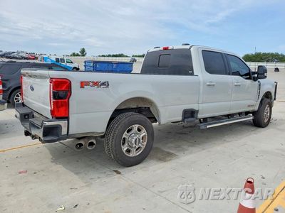 Trzecie zdjęcie samochodu z tyłu: 2026 FORD F350 SUPER DUTY VIN:1FT8W3BM1TEC16112 - miniatura