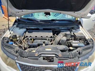 Zdjęcie 11 z 12 samochodu: 2011 KIA FORTE EX VIN:KNAFU4A22B5886542 - miniatura