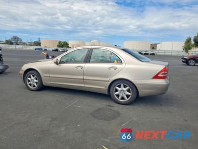 Drugie zdjęcie samochodu z przodu: 2002 MERCEDES-BENZ C 320 VIN:WDBRF64J42F195241 - miniatura