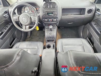 Zdjęcie 8 z 14 samochodu: 2016 JEEP PATRIOT LATITUDE VIN:1C4NJRFB7GD659048 - miniatura