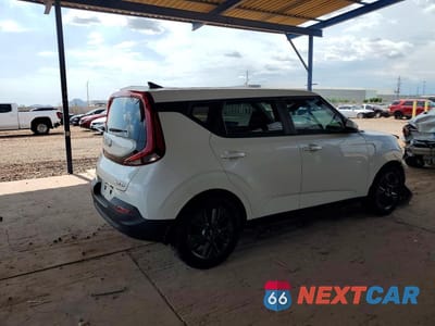 Trzecie zdjęcie samochodu z tyłu: 2021 KIA SOUL EX VIN:KNDJ33AU8M7762343 - miniatura