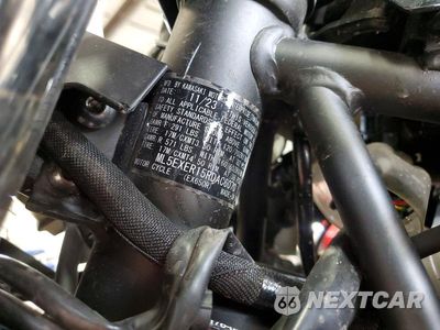 Zdjęcie 10 z 10 samochodu: 2024 KAWASAKI EX650 R VIN:ML5EXER15RDAC6070 - miniatura