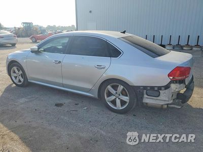 Drugie zdjęcie samochodu z przodu: 2014 VOLKSWAGEN PASSAT S VIN:1VWAS7A34EC031173 - miniatura