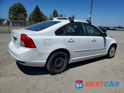 Trzecie zdjęcie samochodu z tyłu: 2008 VOLVO S40 2.4I VIN:YV1MS382682358121 - miniatura
