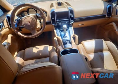 Zdjęcie 8 z 13 samochodu: 2013 PORSCHE CAYENNE VIN:WP1AF2A26DLA37880 - miniatura