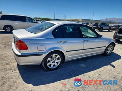 Trzecie zdjęcie samochodu z tyłu: 2003 BMW 325 I VIN:WBAET37453NJ34952 - miniatura