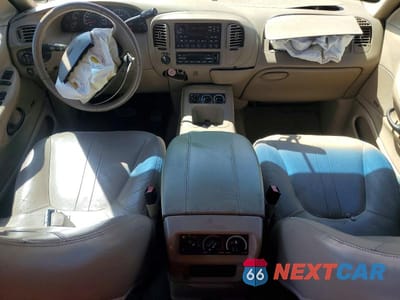 Zdjęcie 8 z 13 samochodu: 2001 FORD EXPEDITION EDDIE BAUER VIN:1FMPU18L31LB35394 - miniatura
