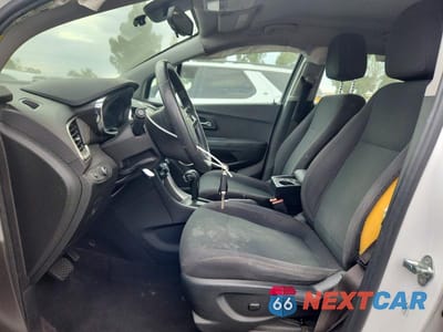Zdjęcie 7 z 12 samochodu: 2018 CHEVROLET TRAX LS VIN:3GNCJNSB6JL218316 - miniatura