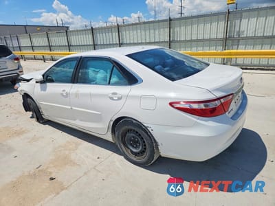 Drugie zdjęcie samochodu z przodu: 2017 TOYOTA CAMRY LE VIN:4T1BF1FK1HU402602 - miniatura