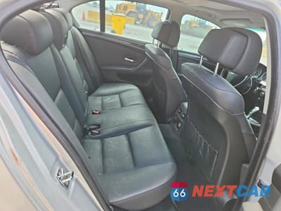 Zdjęcie 10 z 12 samochodu: 2008 BMW 528 XI VIN:WBANV13538CZ53703 - miniatura