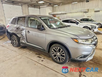 Czwarte zdjęcie samochodu z boku: 2017 MITSUBISHI OUTLANDER ES VIN:JA4AZ2A3XHZ030624 - miniatura