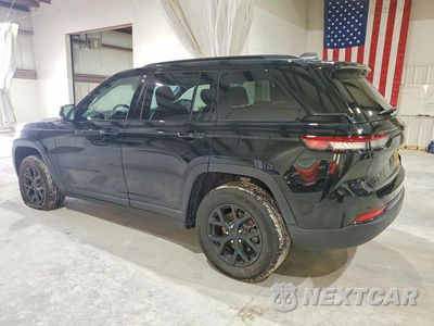 Drugie zdjęcie samochodu z przodu: 2025 JEEP GRAND CHEROKEE LAREDO VIN:1C4RJHAG9S8754940 - miniatura