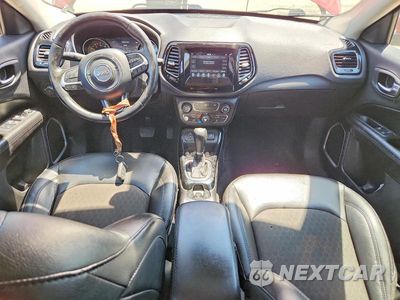 Zdjęcie 8 z 12 samochodu: 2019 JEEP COMPASS LATITUDE VIN:3C4NJCBB5KT833110 - miniatura