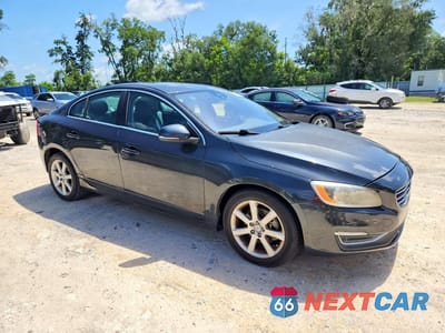 Czwarte zdjęcie samochodu z boku: 2016 VOLVO S60 PREMIER VIN:YV126MFK5G2396863 - miniatura