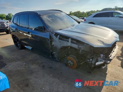 Czwarte zdjęcie samochodu z boku: 2021 BMW X3 XDRIVEM40I VIN:5UXTY9C09M9D91979 - miniatura